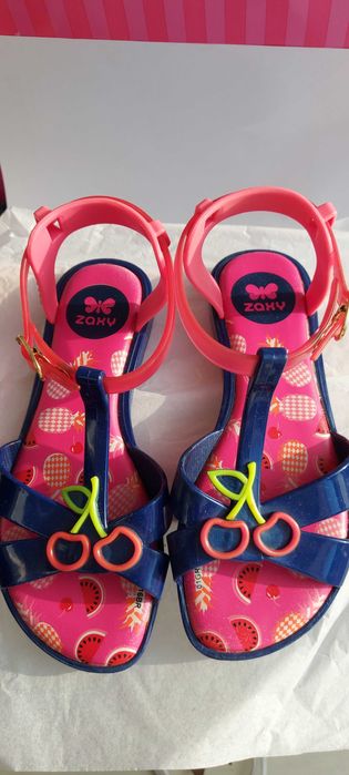 Детски пантофи, сандали размер 27-28-30