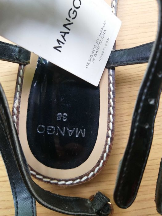 Продам модные сандалии производства Mango