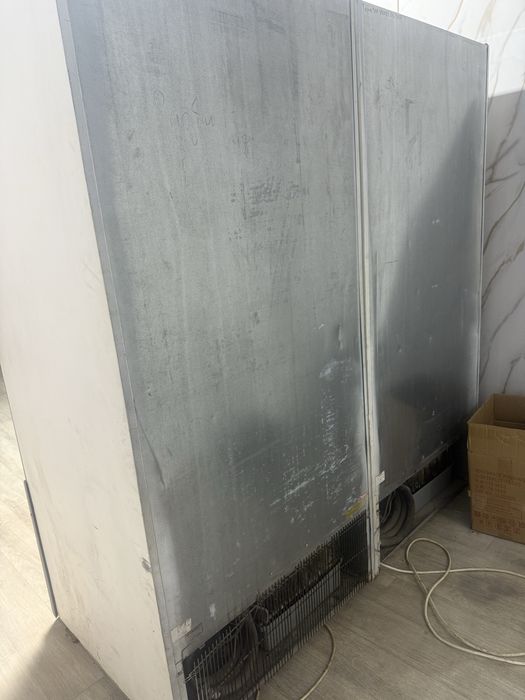 продам ветринный холодильник