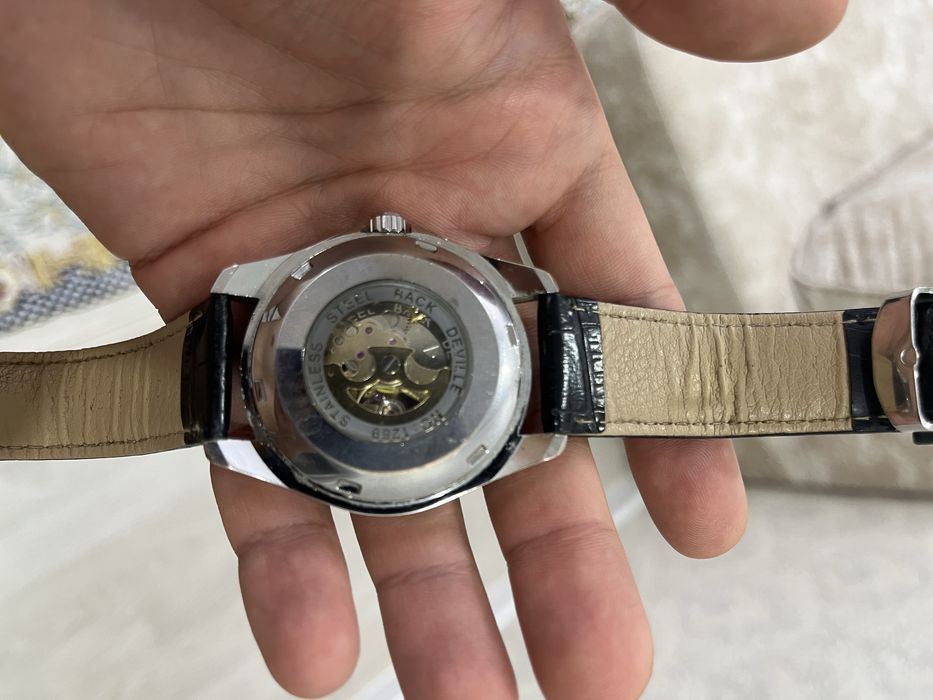 Продам часы TISSOT оригинал