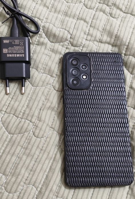 Продам телефон Samsung Galaxy A73