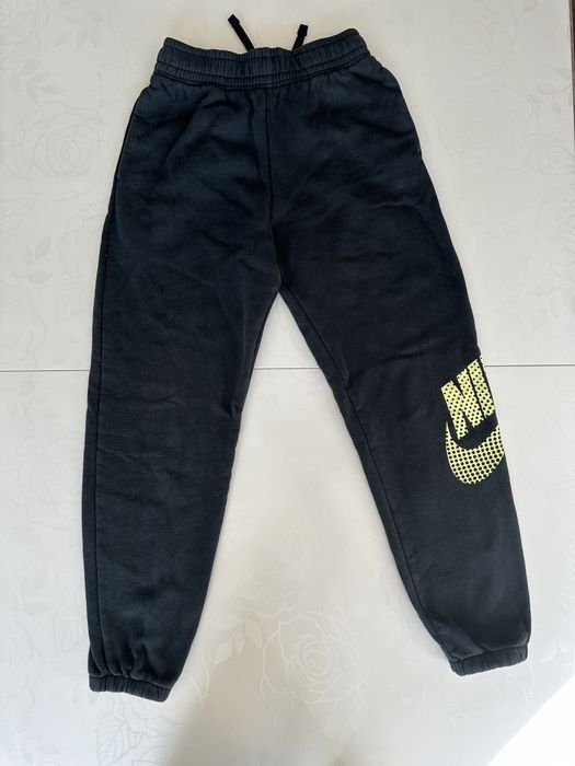 Долница на Nike за момиче