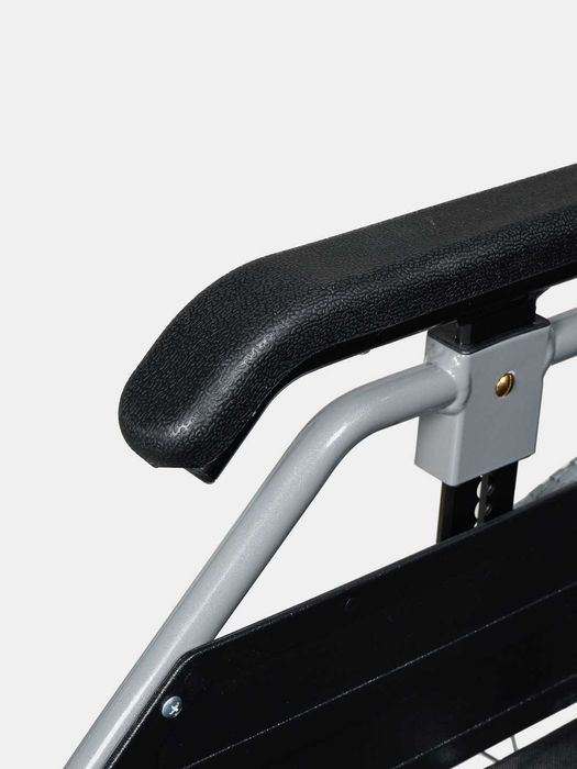 Кресло-коляска инвалидная механическая ручным управлением для взрослых