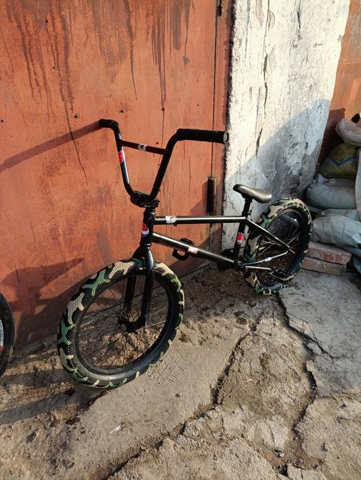 продаю bmx Haro...
