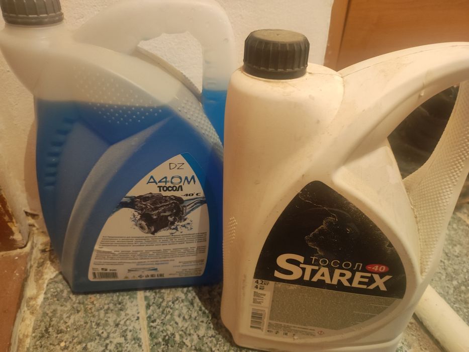 Тосол продается 5л и 2л