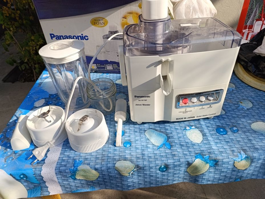 Кухонный комбайн.Отличного качества.В отличном состоянии.