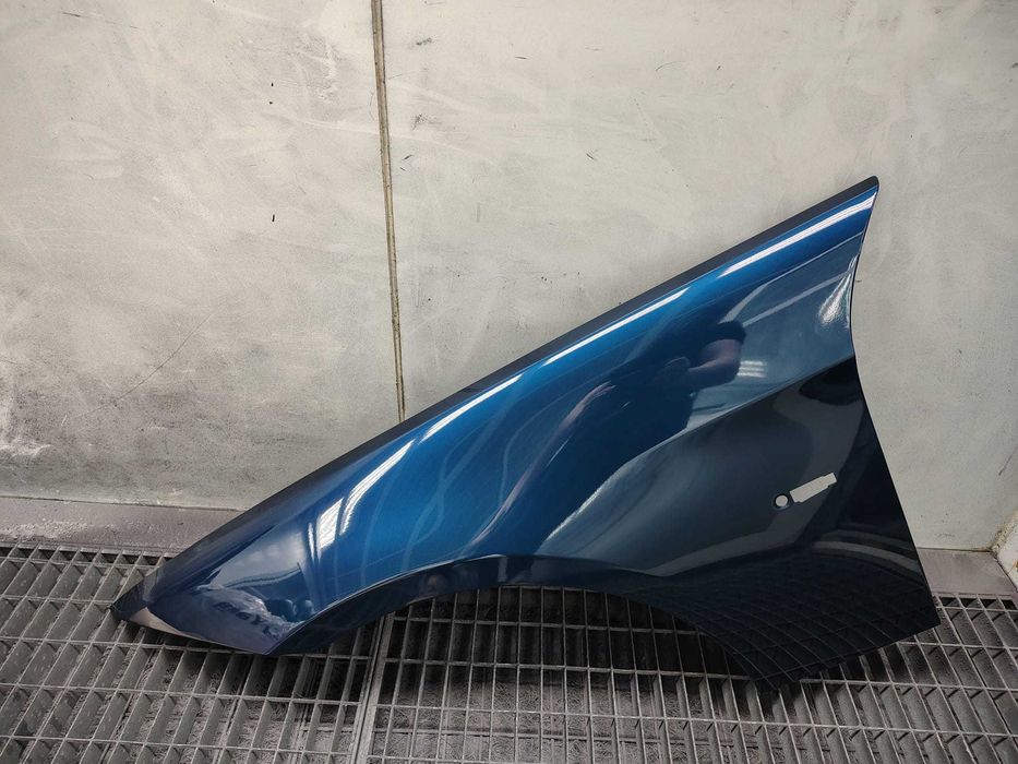 Aripa Fata Stanga BMW E90 E91 An 2005-2012 (A07 (Albastru))