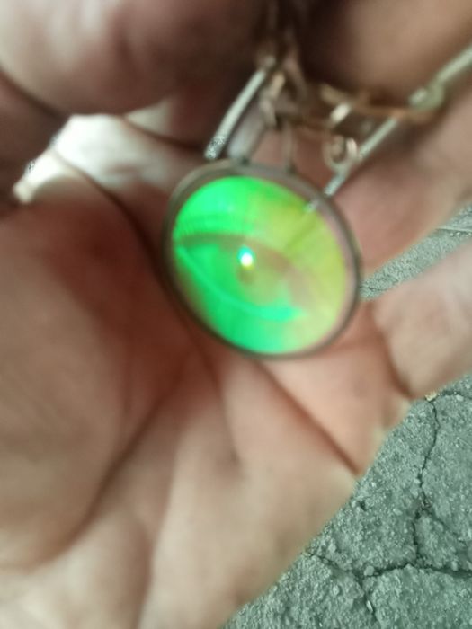 Продам брелок глаз
