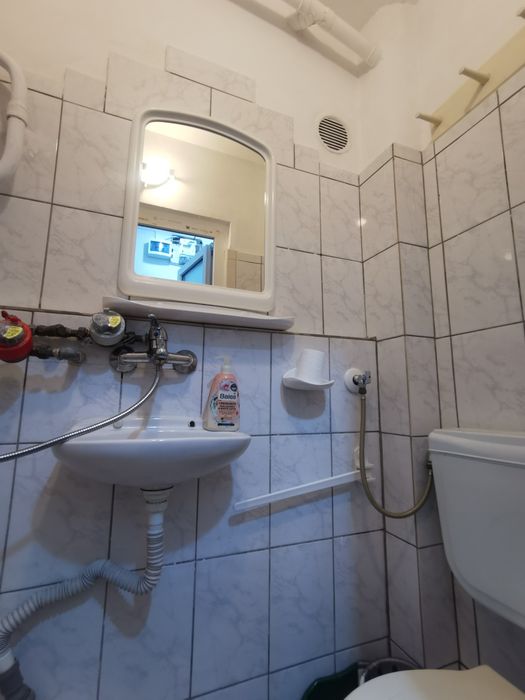 Etajul 2 / 2 camere / Rogerius