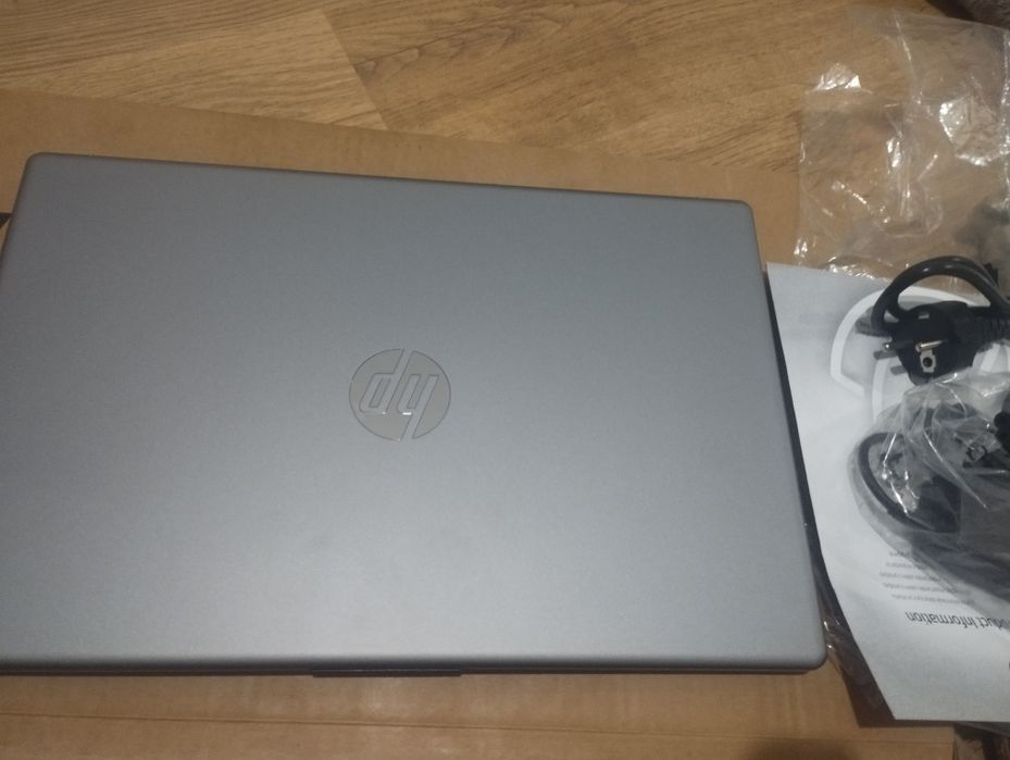 HP 255 G10 garantiyasi bor 1 yil