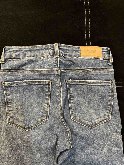 Дънки слим Zara и още три чифта прави дънки за момиче