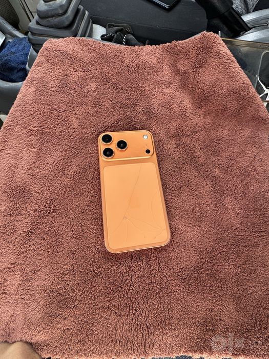 Iphone xr 17 pro max qilingan