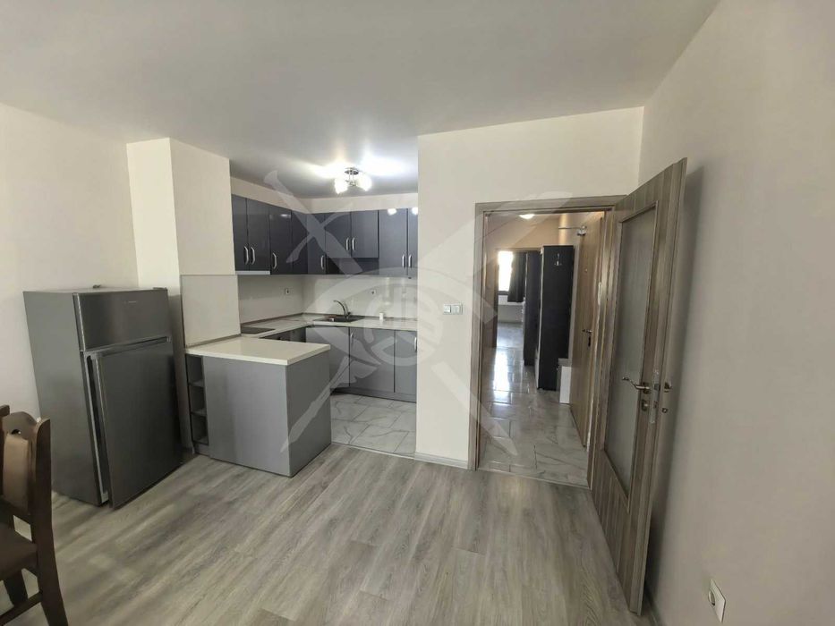 Двустаен апартамент в Христо Смирненски! 11010831