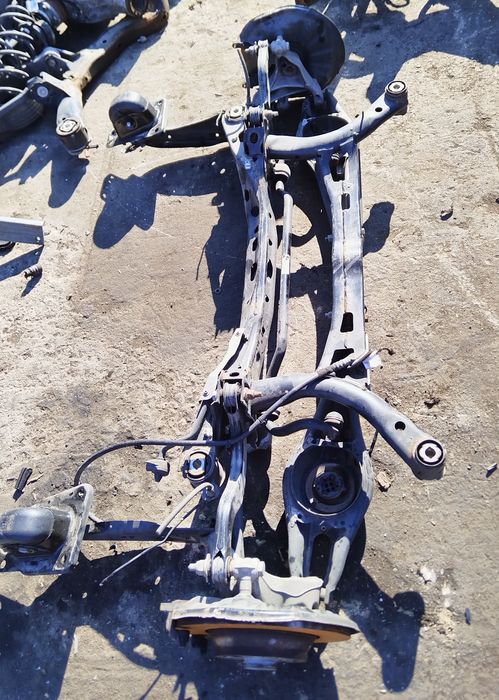 Punte spate completa cu brate fuzete 2.0tdi Passat B8 break  2014-2022