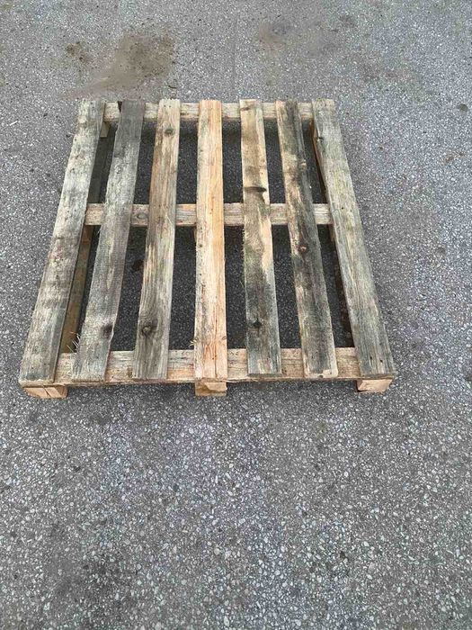 Изработвам дървени палета