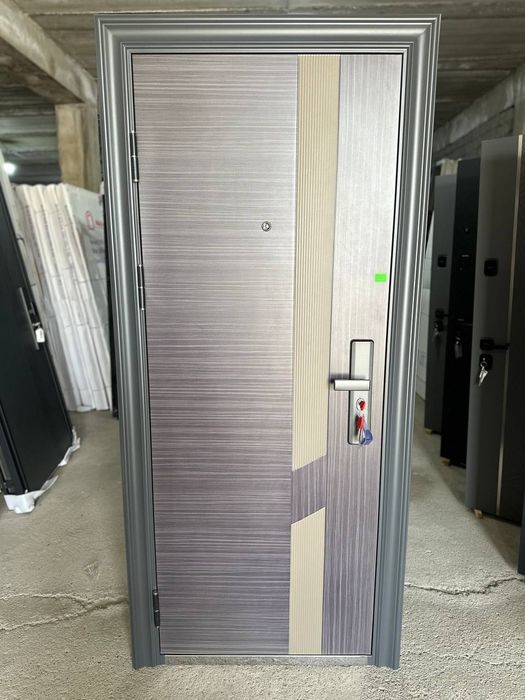 Китайские входные двери в большом ассортименте