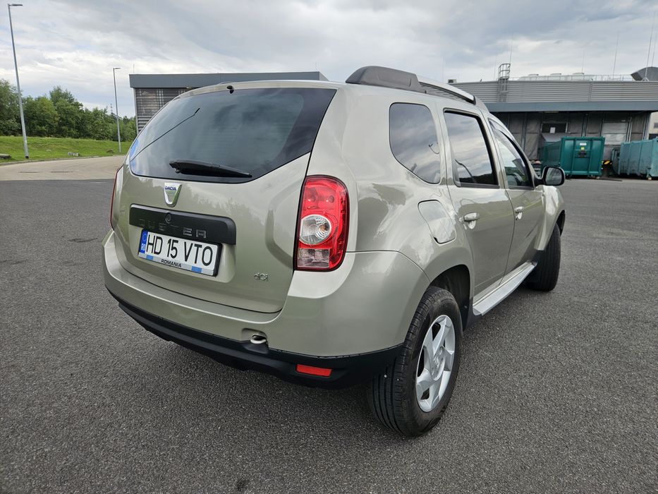 DACIA Duster 2010 — imagine 4