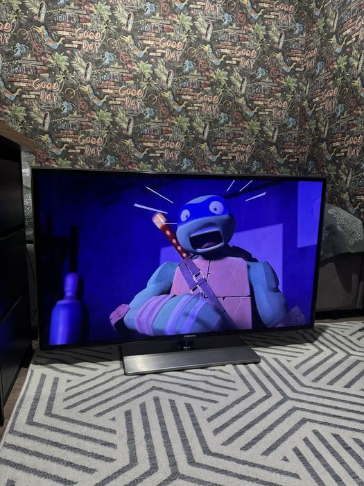 Телевизор Smart Samsung 46 дюймов