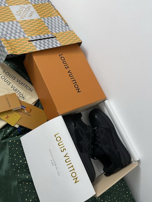 Louis Vuitton LV Skate Black Crystal – Calitate Premium