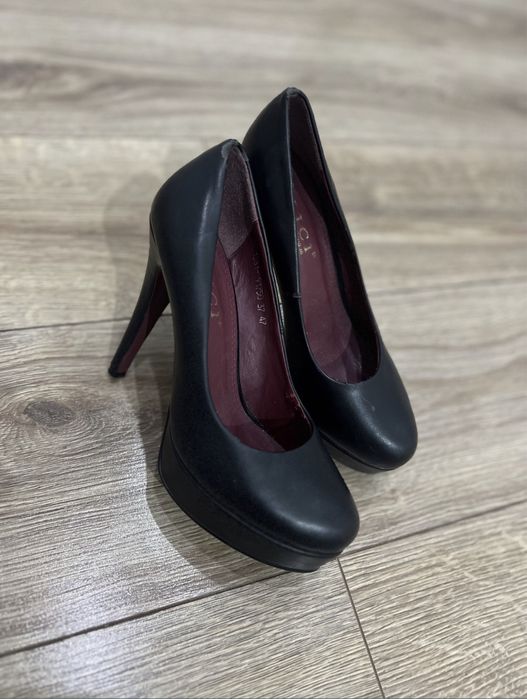 Продам Обувь дешево