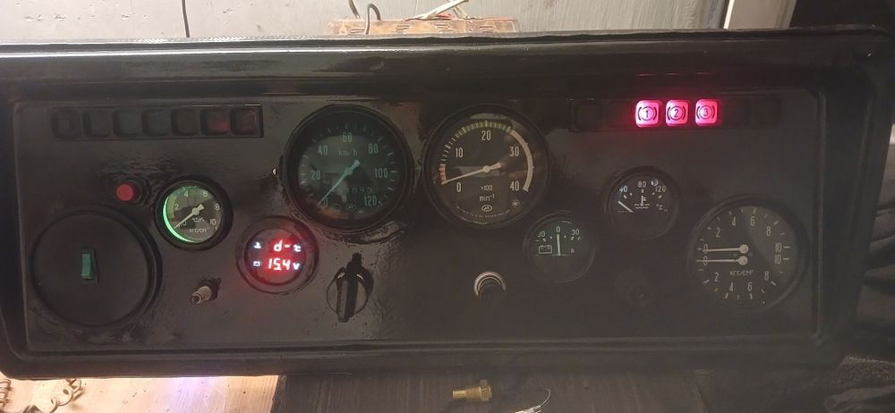 приборная панель КАМАЗ