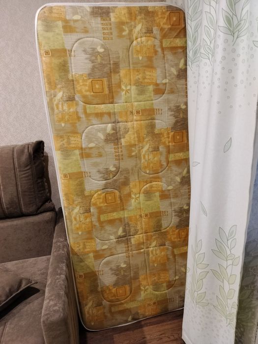 Продам два матраса полуторки