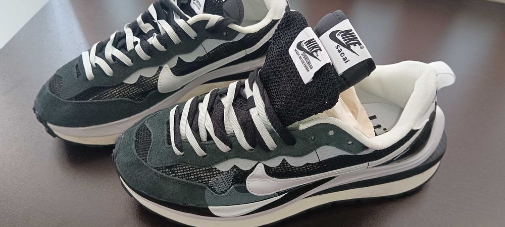 Nike sacai VaporWaffle