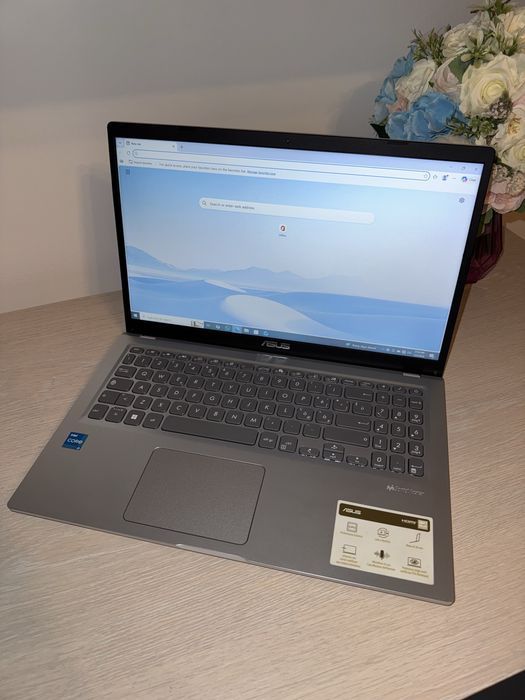 Laptop asus vivobook slim i3 1005G1