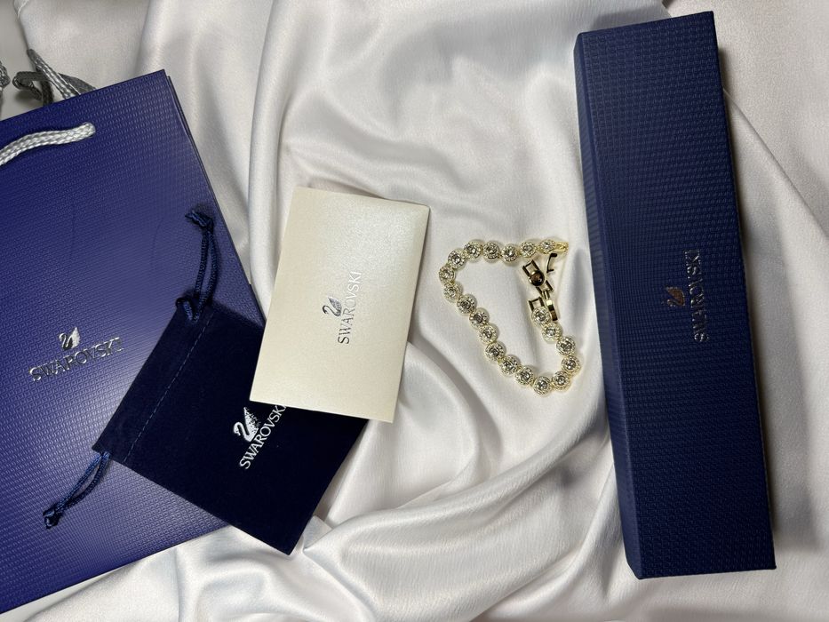 Bratara swarvoski aurie in cutie si punga cadou