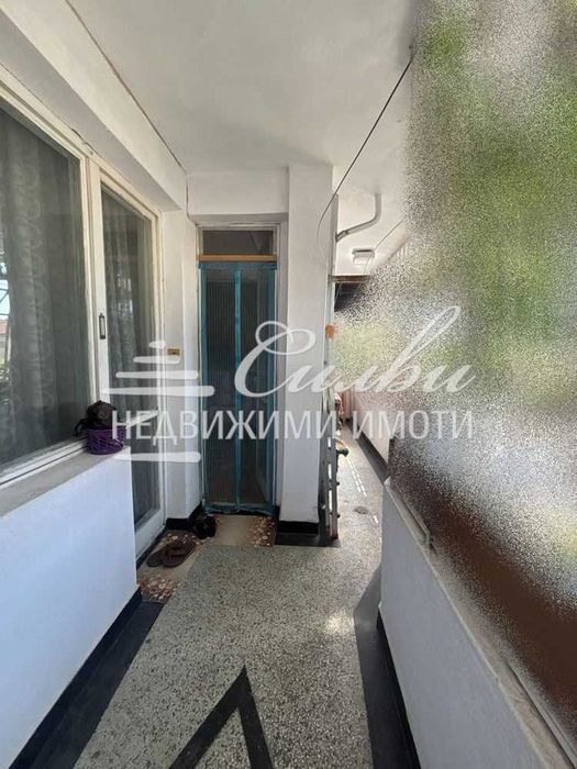 Продава се Четиристаен апартамент в Шумен, Математическа гимназия - 103 кв.м за 1787 €/кв.м - Снимка #11