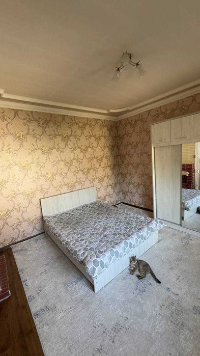 oylik kv bor 1 kishiga o'g'il bollarga studentlar doimiyga milliy bog