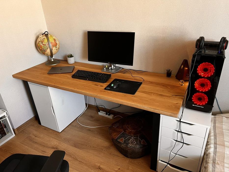 Бюро от масив и желязо