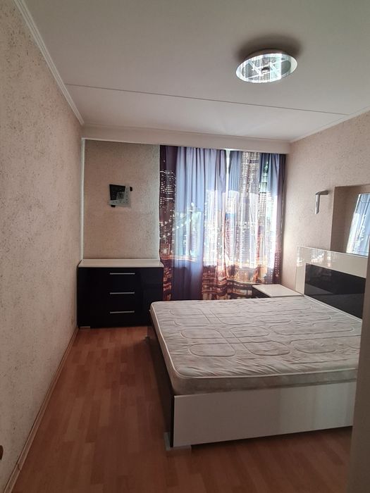 Продаётся спальный гарнитур