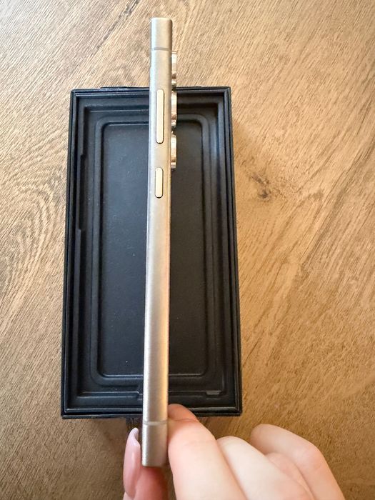 Смартфон Samsung Galaxy S24 Ultra 256GB