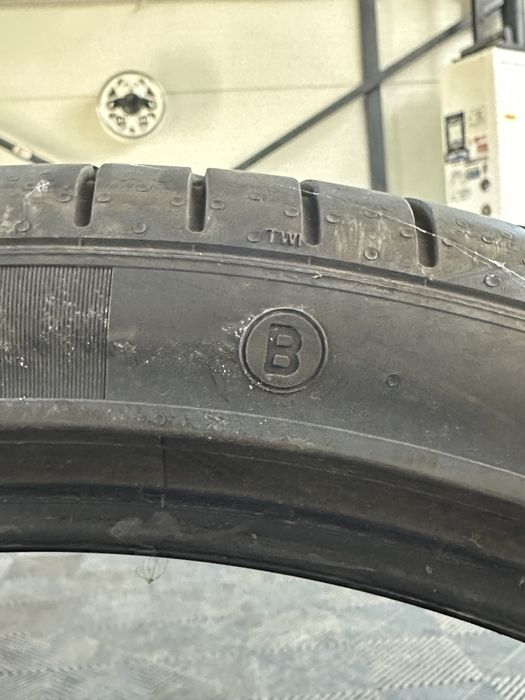 Anvelope pirelli (bentley)