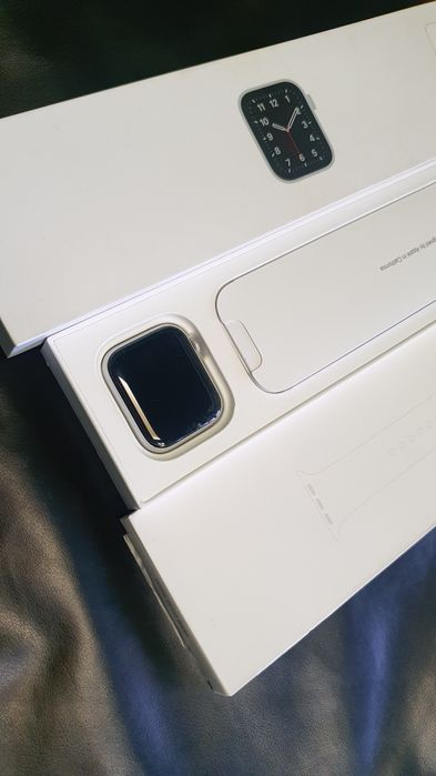 Apple Watch Seria 6 44 mm  Silver Aluminium
