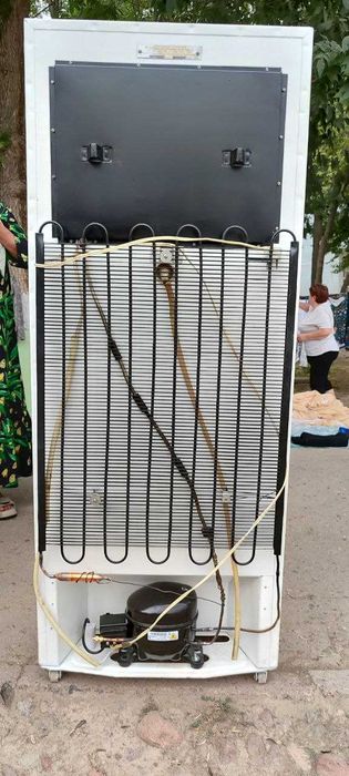 Продается холодильник Снежинка