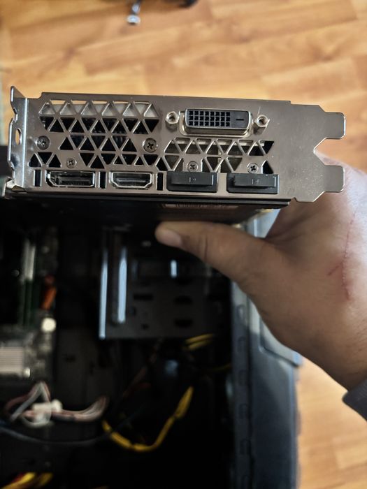 Placa video Nvidia 8Gb - GTX 1080