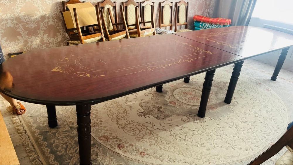 Продам стол большой