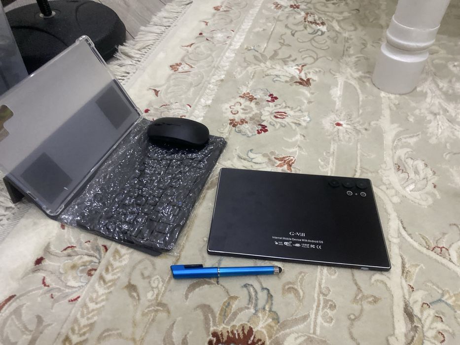 Планшет samsung tab.