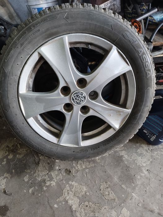 Лети джанти Тойота Корола Версо