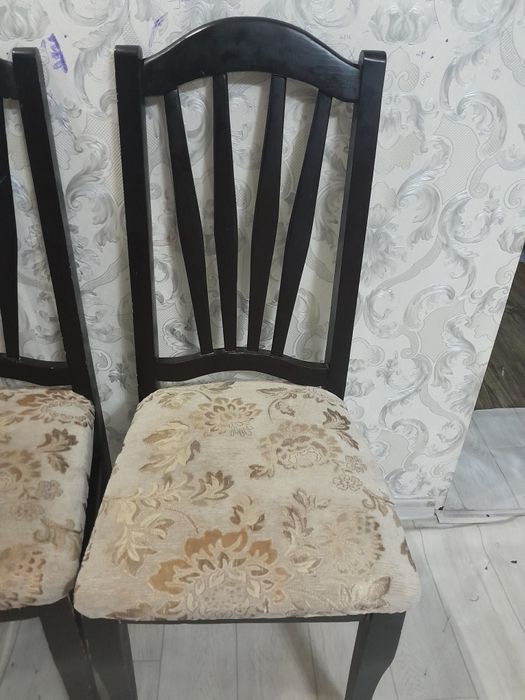 Продам стулья в хорошем состояний