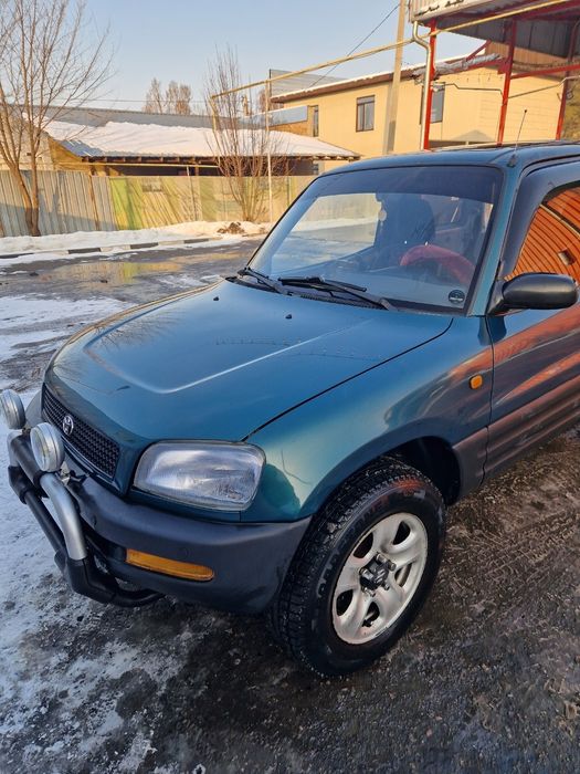 Toyota Rav4 1995г.