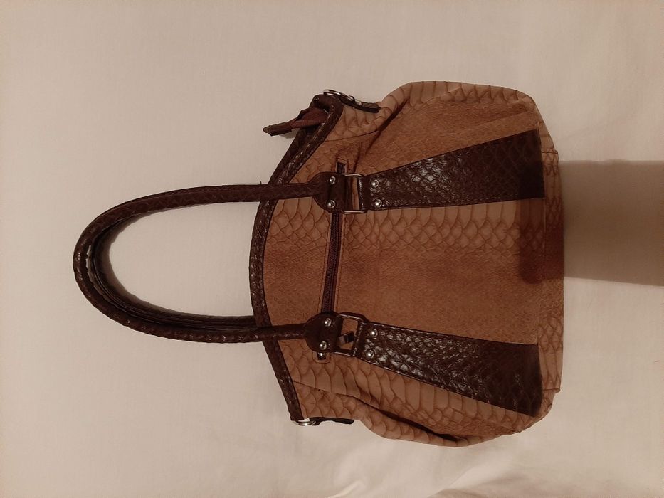 Нова дамска чанта