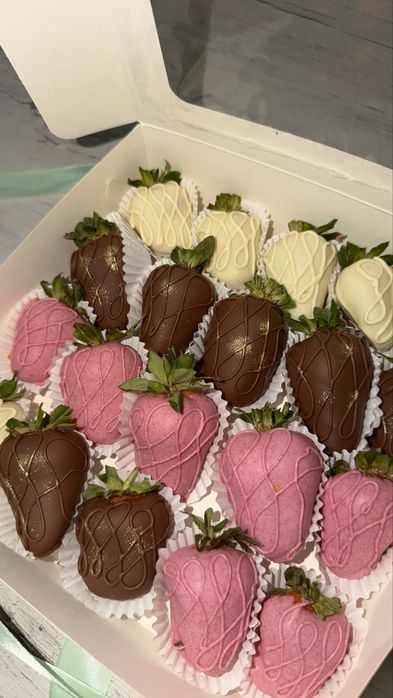 Клубника в шоколаде букет