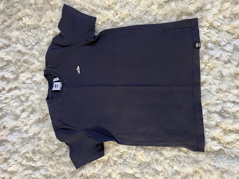 Tricou Adidas Shoe Logo Marimea M (nou)
