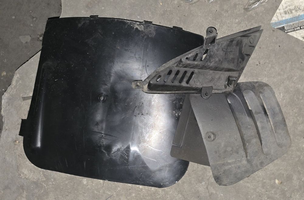 Продаю пластик на мопед Fiery