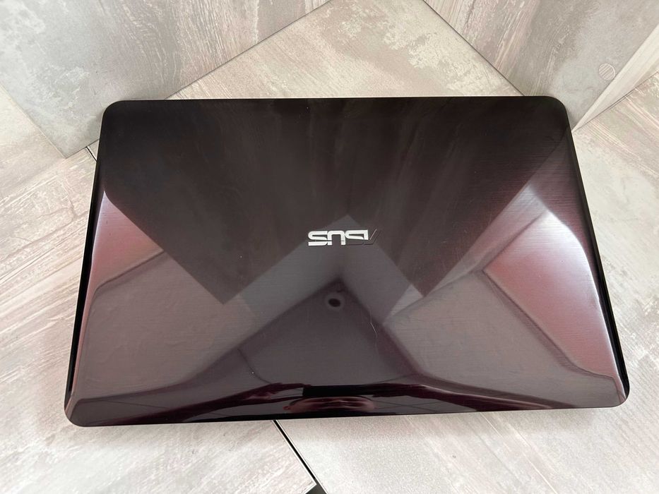 Прдается ноутбук ASUS X756U