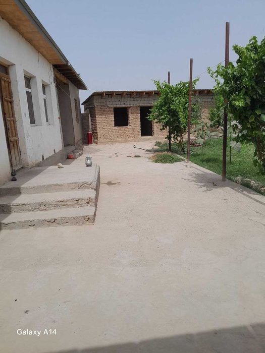 Termiz tumani dostlik maxallasida 7 sotih yer 4 hona uy sotivda