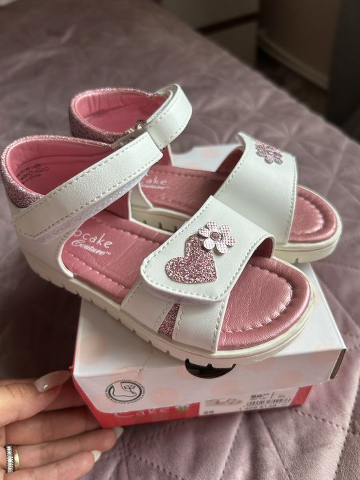Сандали за момиче 25рр